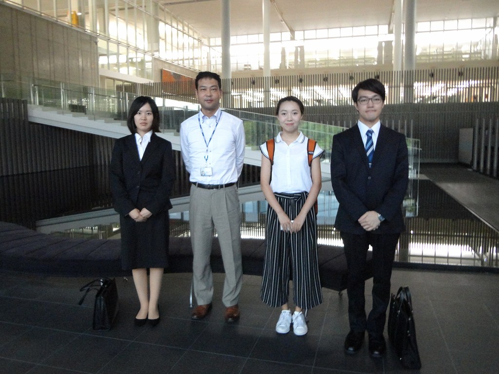 interview_omron_%e5%86%99%e7%9c%9f